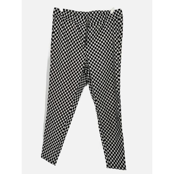 Rue 21 Plus Size Checkered Slim Fit Pants in Black/White Size 1X - Picture 1 of 10